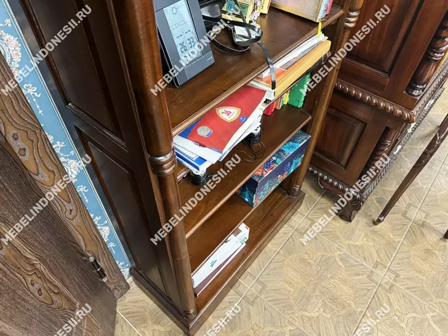 Книжный шкаф  